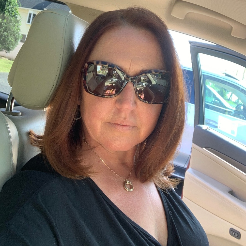 Meet your Posher, Justine